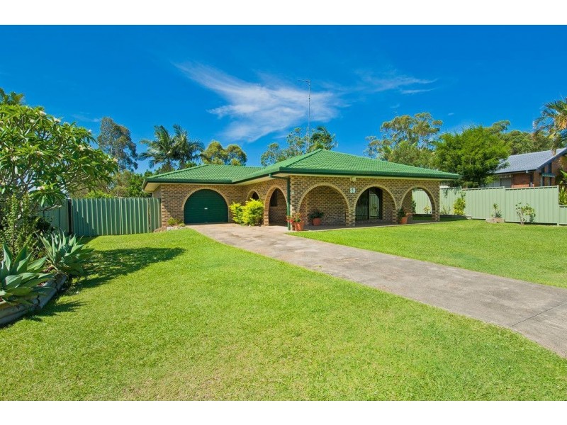 59 Pinkwood Drive, Ashmore QLD 4214