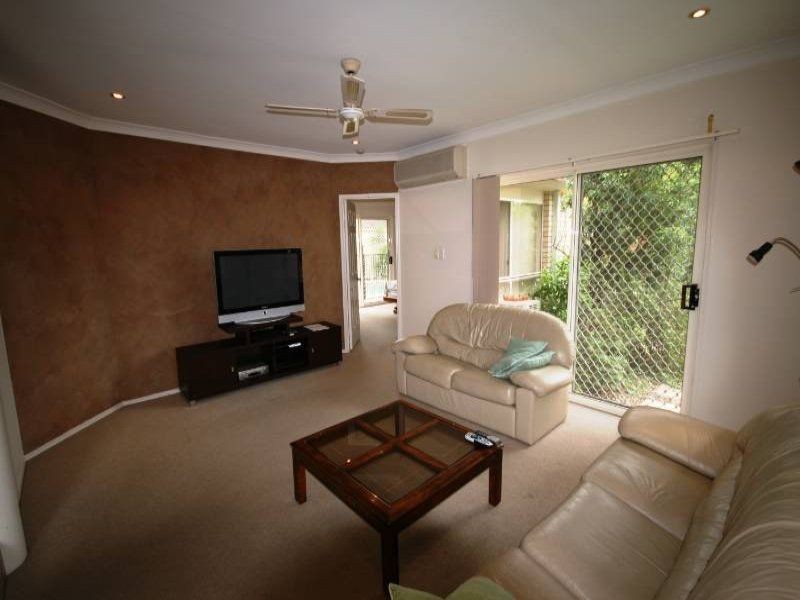 35 Merrilaine Crescent, Merrimac QLD 4226