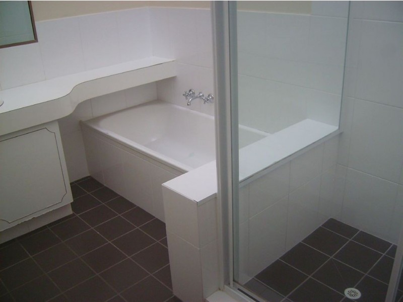 25/17 Duet Drive, Mermaid Waters QLD 4218