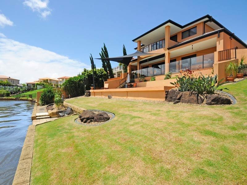 115 Edinburgh Road, Benowa QLD 4217