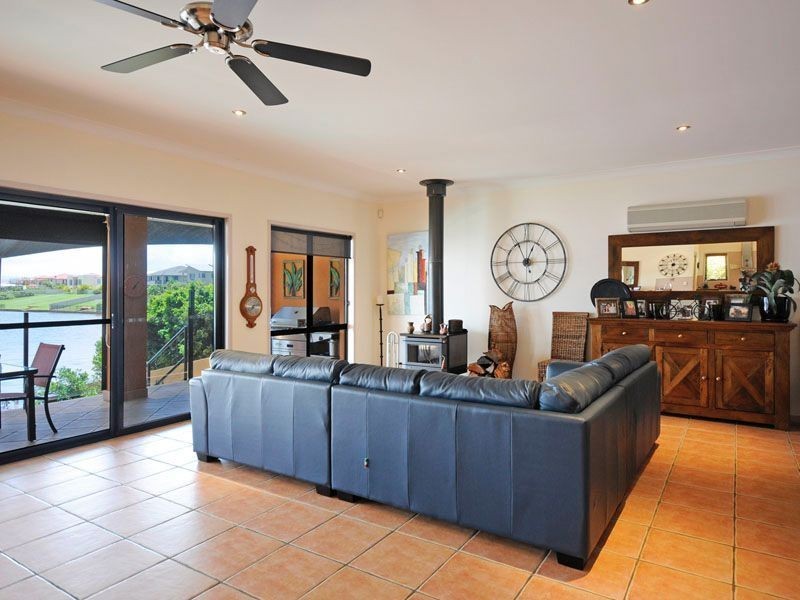 115 Edinburgh Road, Benowa QLD 4217