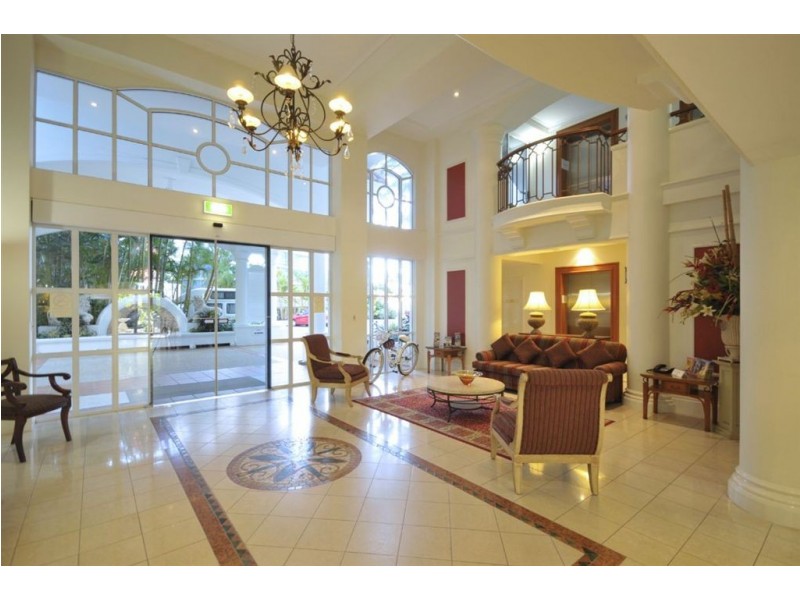 303/9 Beach Parade, Surfers Paradise QLD 4217