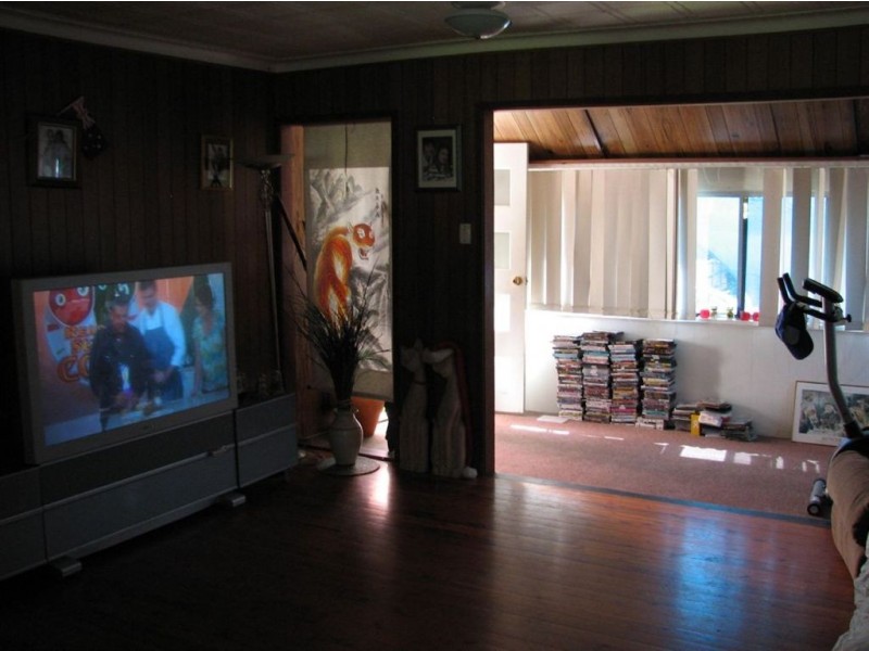 40 Eileen Avenue, Southport QLD 4215