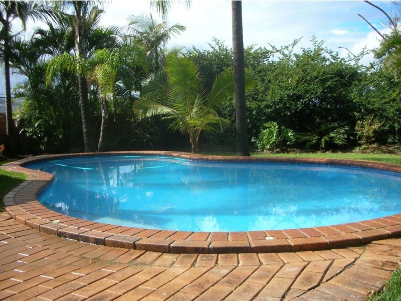 2 Parasol Street, Ashmore QLD 4214