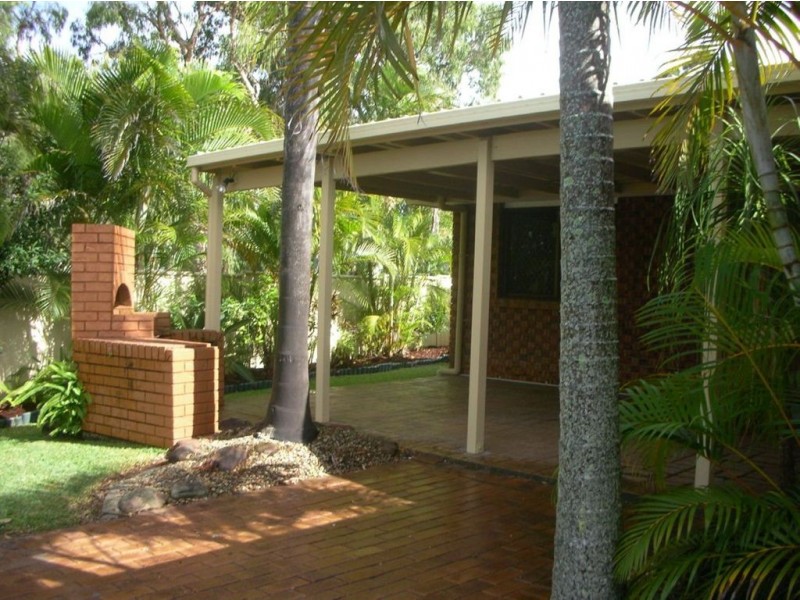 2 Parasol Street, Ashmore QLD 4214