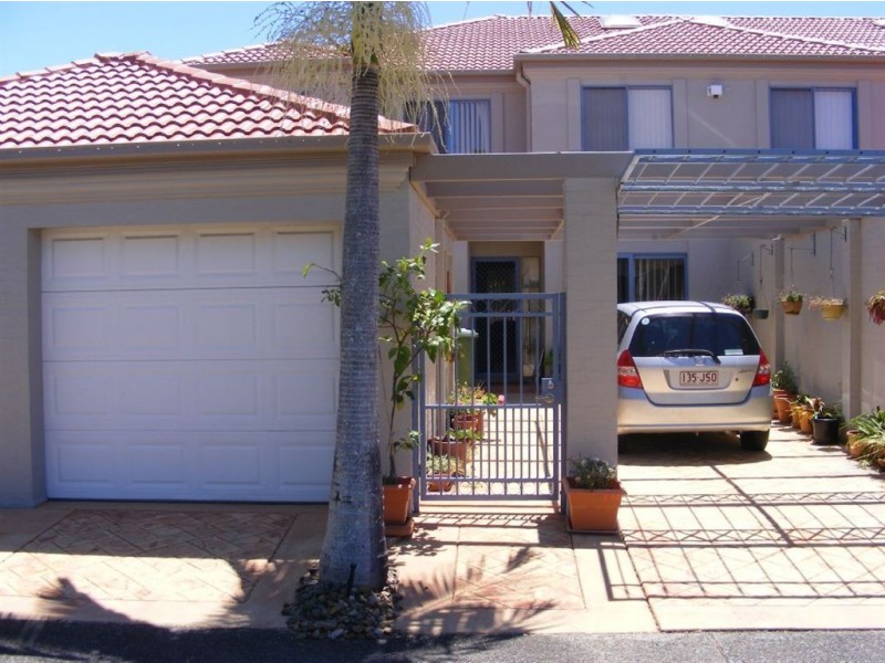 30/1 Bronberg Court, Southport QLD 4215