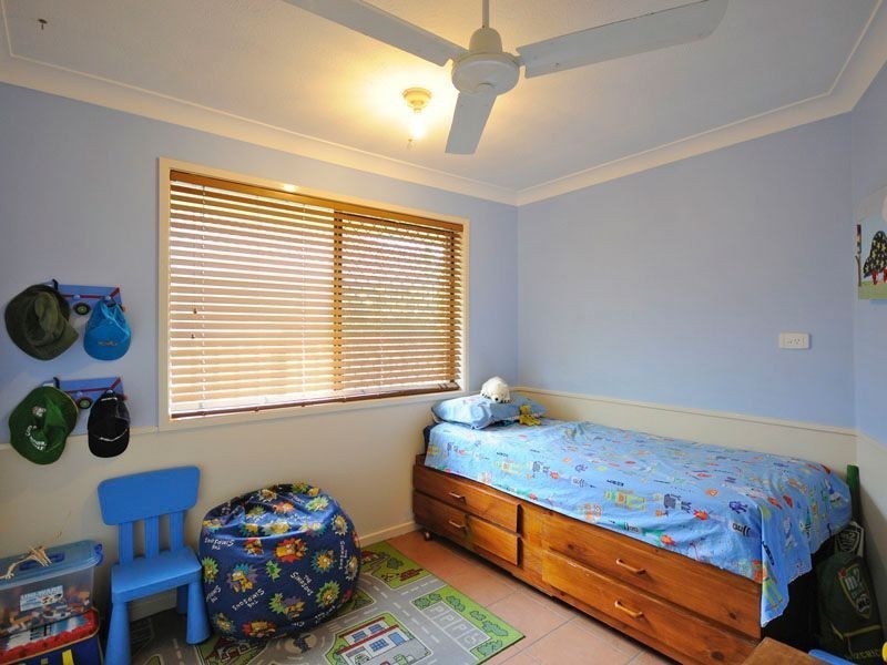 12 Parasol Street, Ashmore QLD 4214