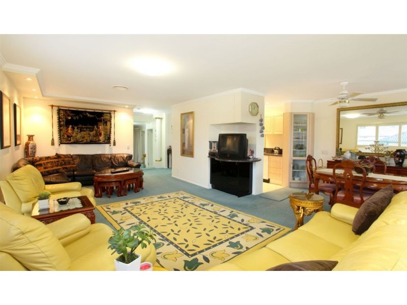 10 Stevens Street, Southport QLD 4215