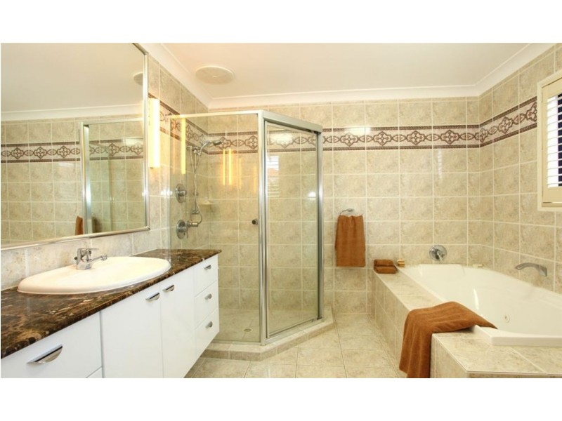 10 Stevens Street, Southport QLD 4215