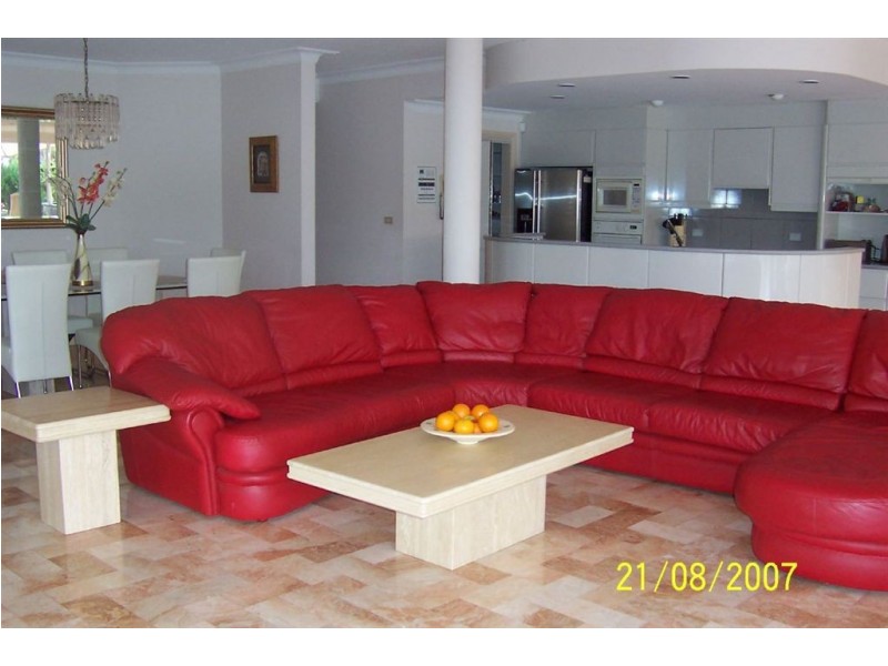 84 Waitomo Street, Broadbeach Waters QLD 4218