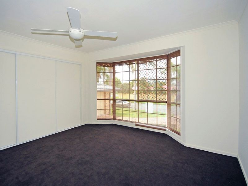 17 Marbella Drive, Benowa QLD 4217