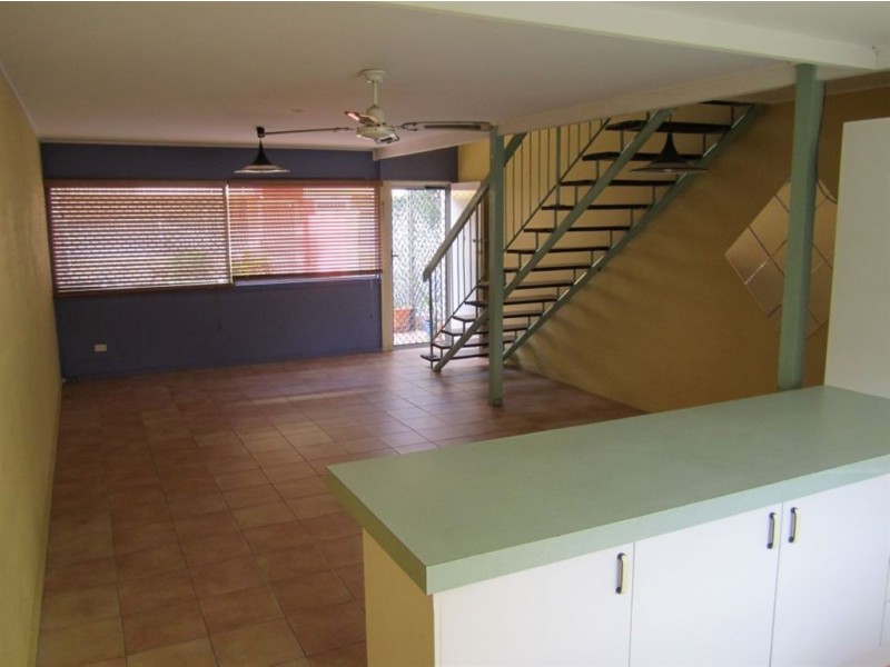 4/6 Stanhill Drive, Chevron Island QLD 4217