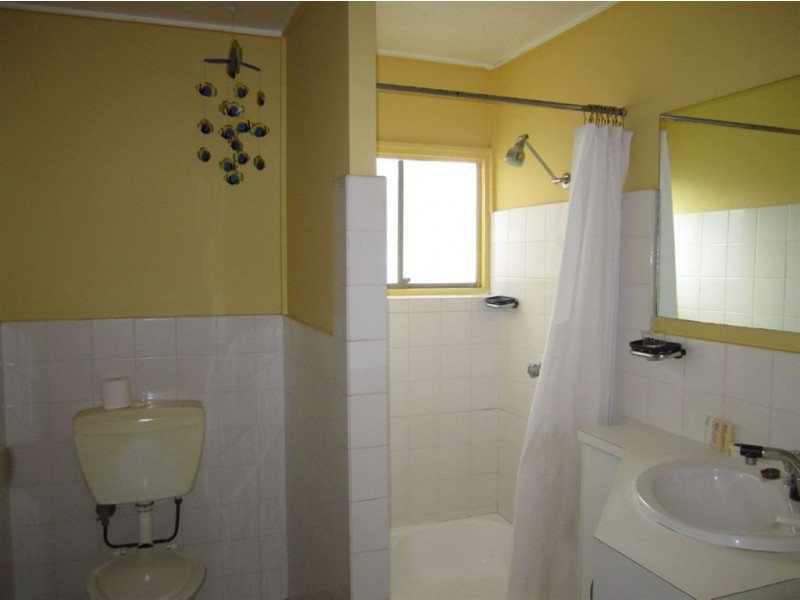 4/6 Stanhill Drive, Chevron Island QLD 4217