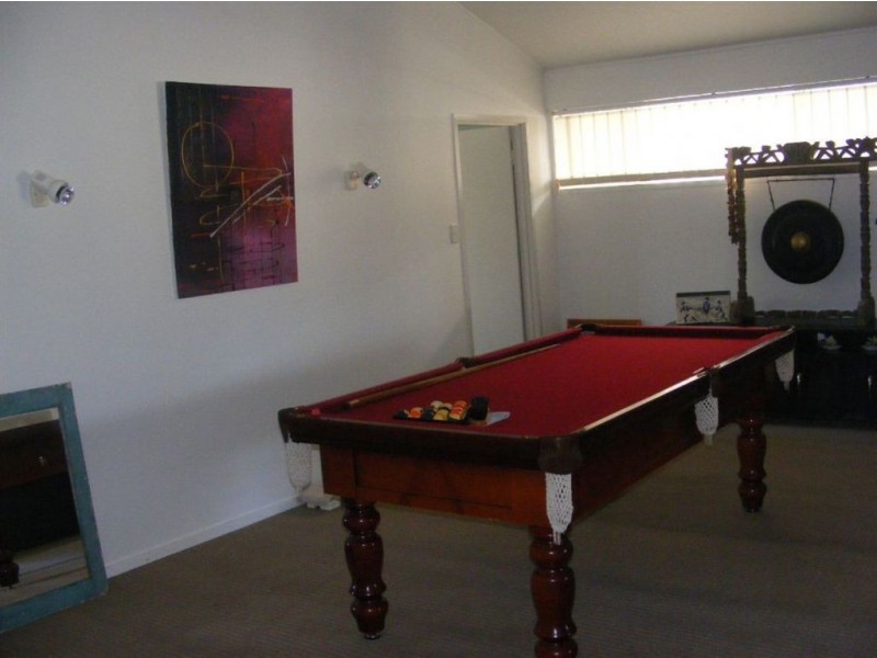 11 Platypus Ave, Sorrento QLD 4217