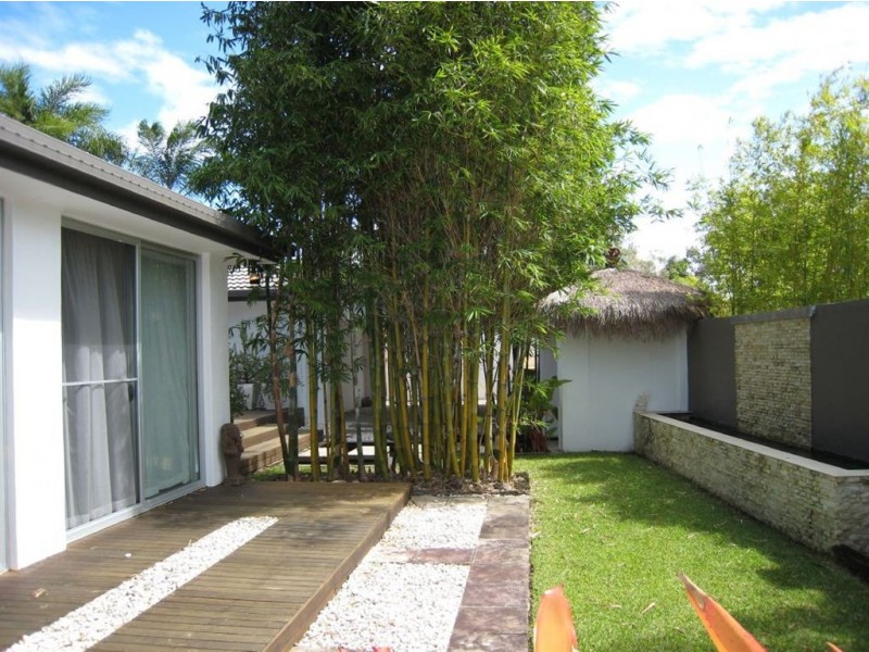 20 Barrier Reef Drive, Mermaid Waters QLD 4218