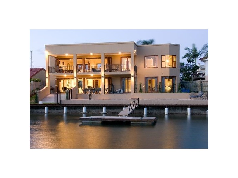 14 Monte Vista Ct, Broadbeach Waters QLD 4218