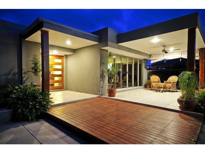 79 River Crescent, Broadbeach Waters QLD 4218