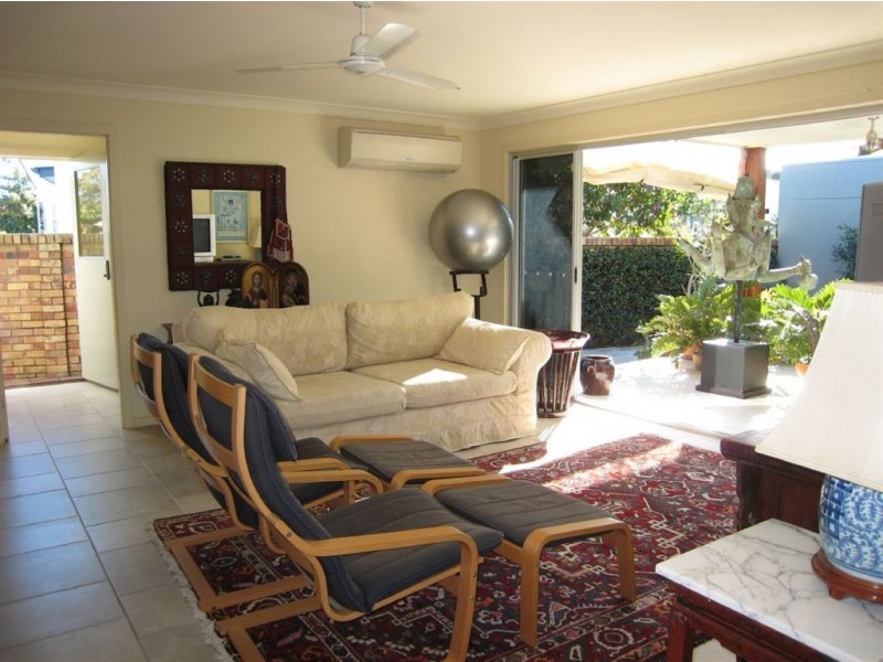 79 River Crescent, Broadbeach Waters QLD 4218