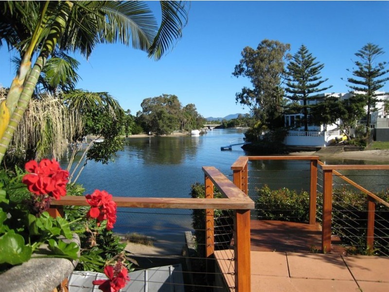 79 River Crescent, Broadbeach Waters QLD 4218