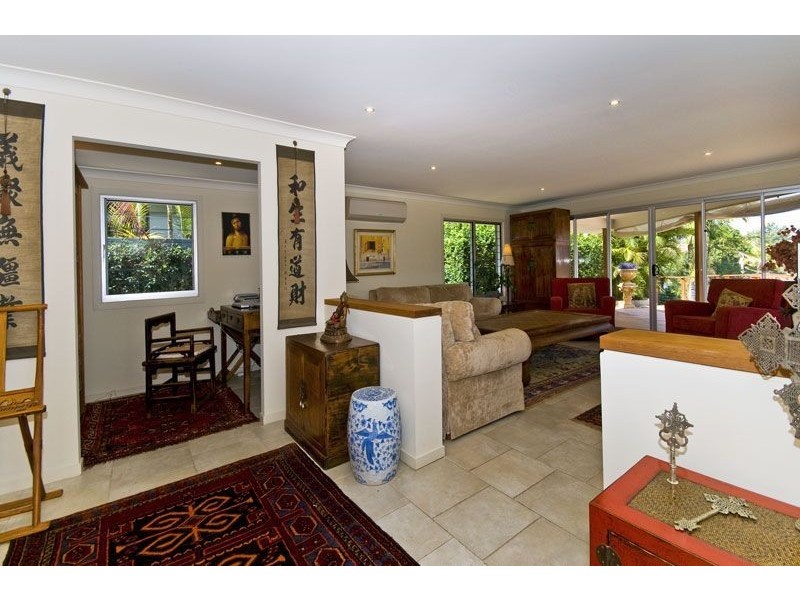 79 River Crescent, Broadbeach Waters QLD 4218