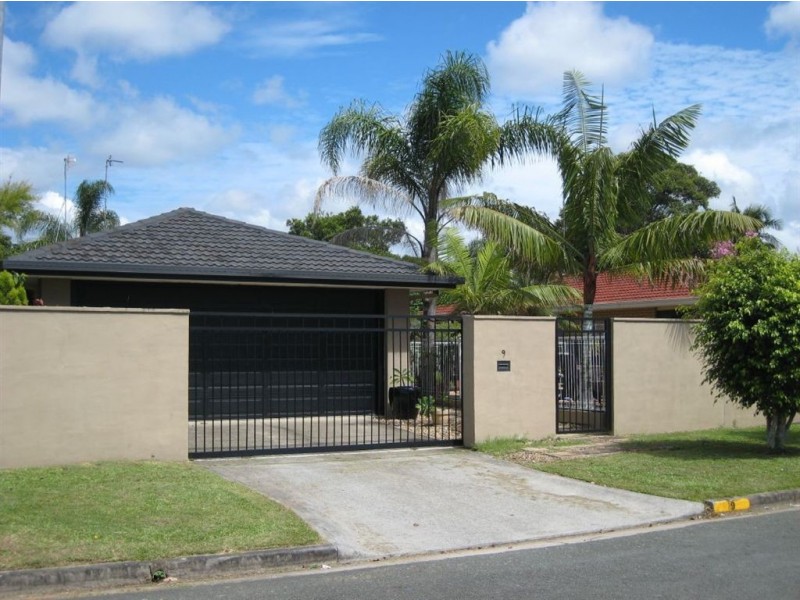 9 McIlwraith Ave, Sorrento QLD 4217