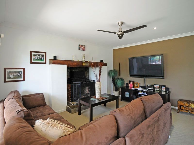 213 Benowa Road, Benowa QLD 4217