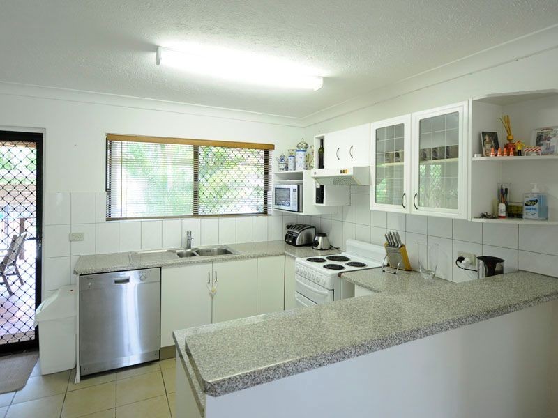 213 Benowa Road, Benowa QLD 4217