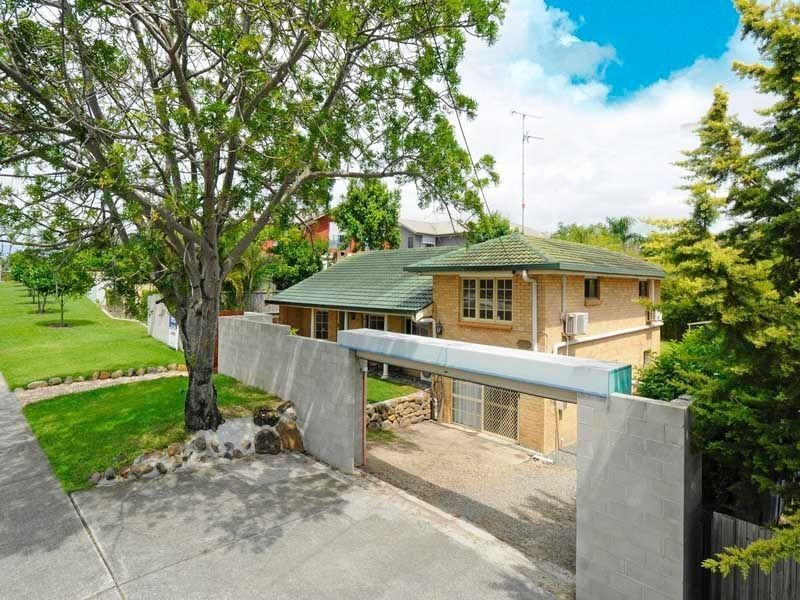 213 Benowa Road, Benowa QLD 4217