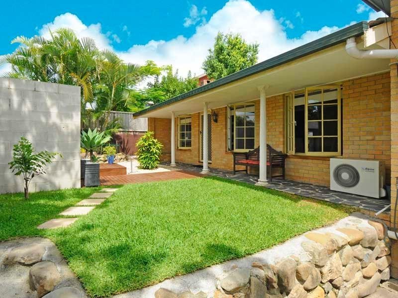 213 Benowa Road, Benowa QLD 4217