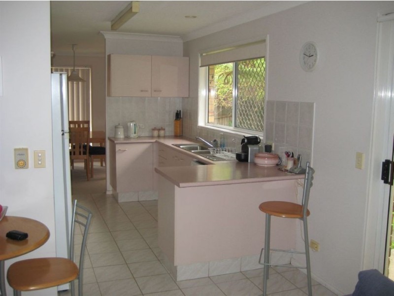 4 Zoeller Drive, Parkwood QLD 4214