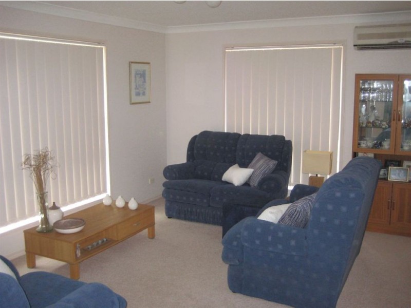 4 Zoeller Drive, Parkwood QLD 4214