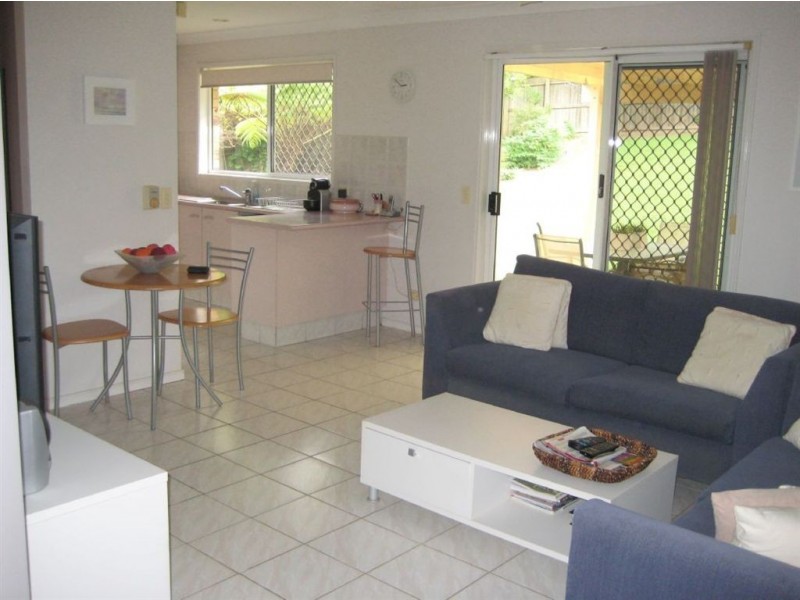 4 Zoeller Drive, Parkwood QLD 4214