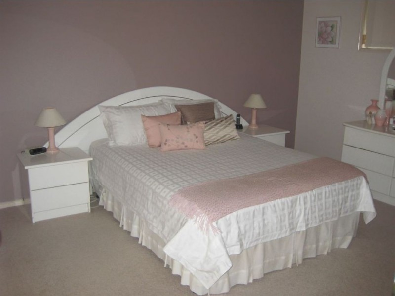 4 Zoeller Drive, Parkwood QLD 4214