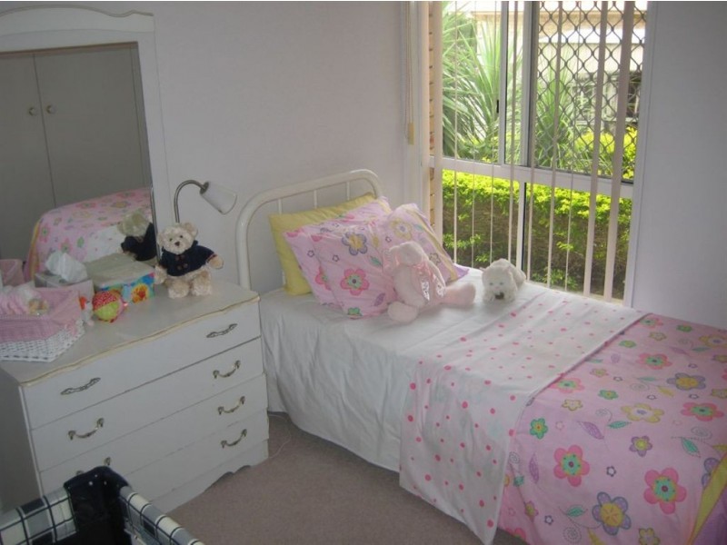 4 Zoeller Drive, Parkwood QLD 4214