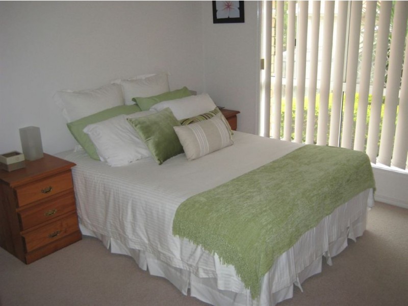 4 Zoeller Drive, Parkwood QLD 4214