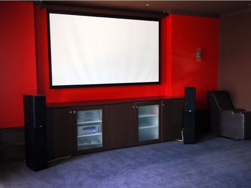 25 Sir Bruce Small Boulevard, Benowa Waters QLD 4217