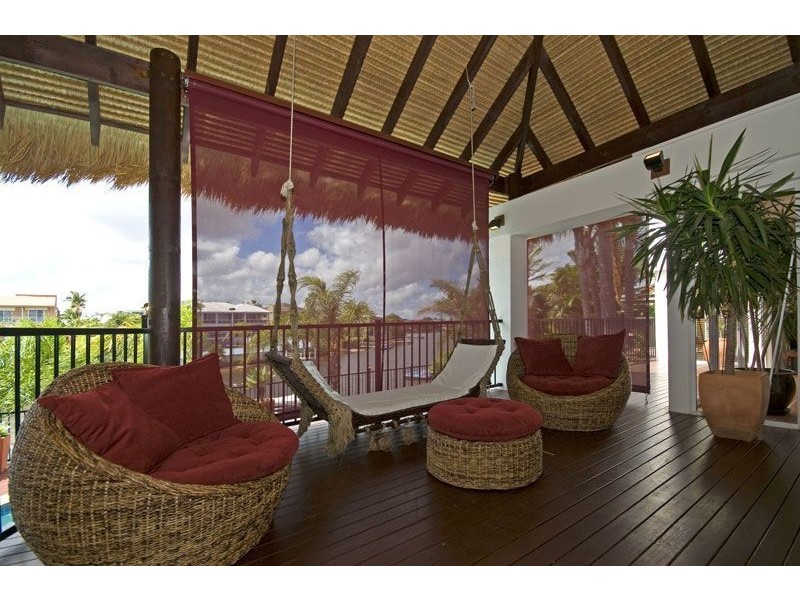 14 Roderick Court, Benowa Waters QLD 4217