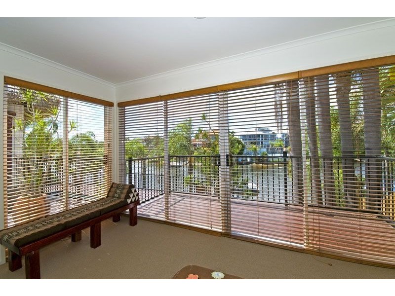14 Roderick Court, Benowa Waters QLD 4217