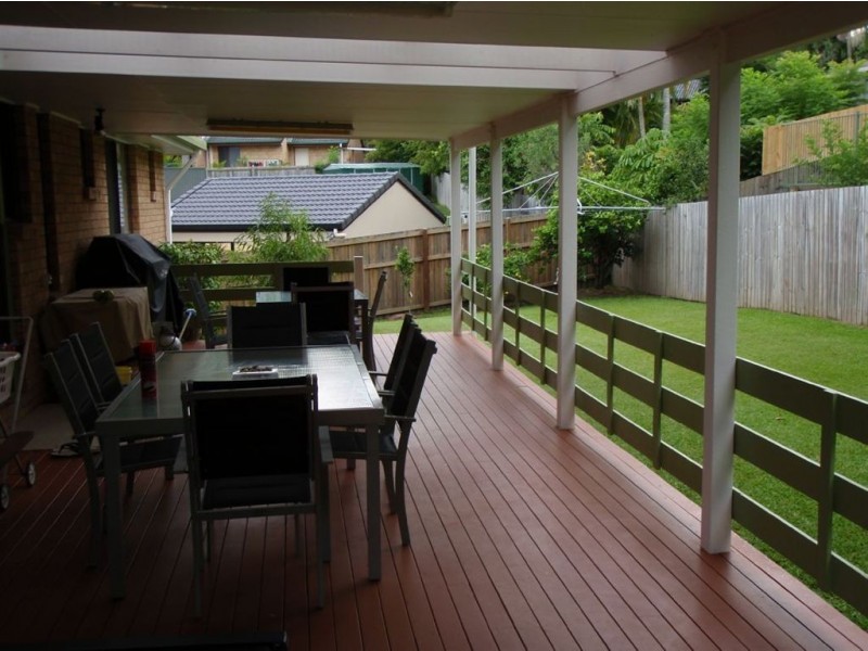 15 Girraween Grove, Ashmore QLD 4214