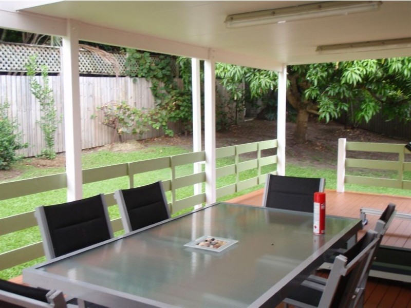 15 Girraween Grove, Ashmore QLD 4214