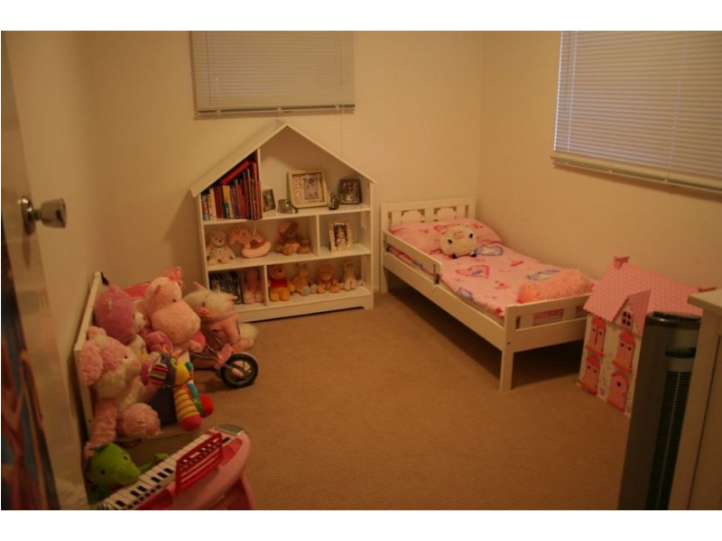 22 Verona Ave, Isle Of Capri QLD 4217