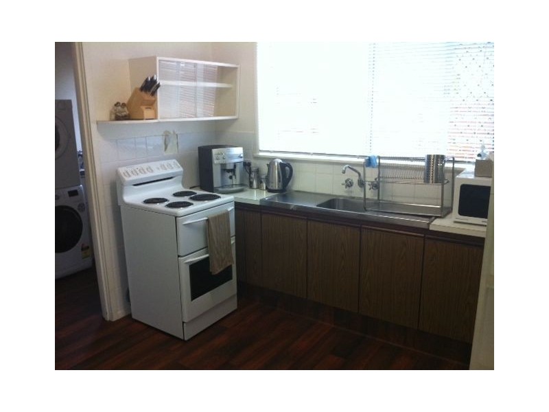 22 Verona Ave, Isle Of Capri QLD 4217