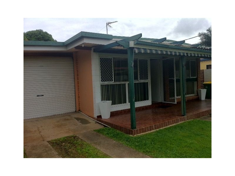 22 Verona Ave, Isle Of Capri QLD 4217
