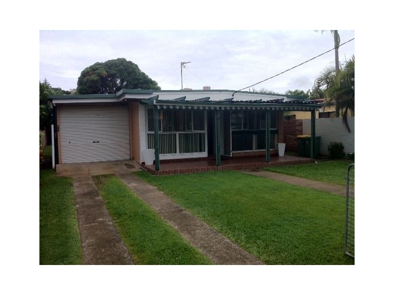 22 Verona Ave, Isle Of Capri QLD 4217
