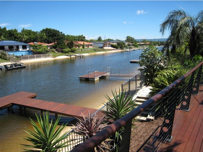 4 Huon Street, Broadbeach Waters QLD 4218