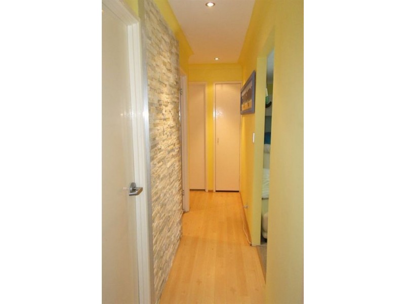 8/22 Duet Drive, Mermaid Waters QLD 4218