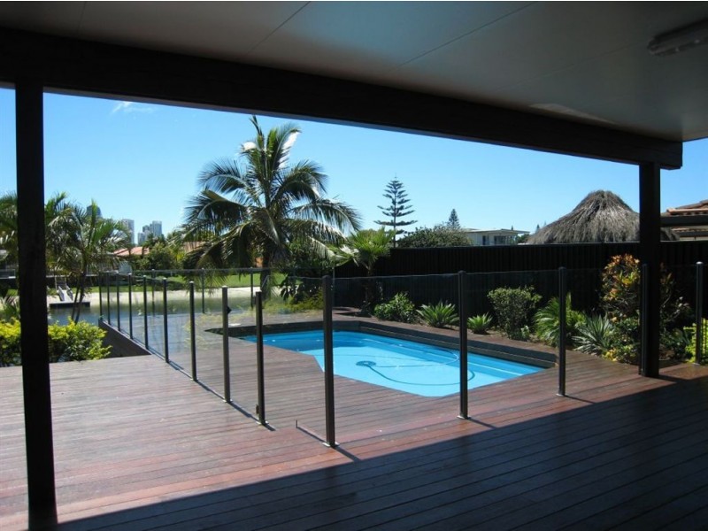 6 Sundowner Court, Mermaid Waters QLD 4218