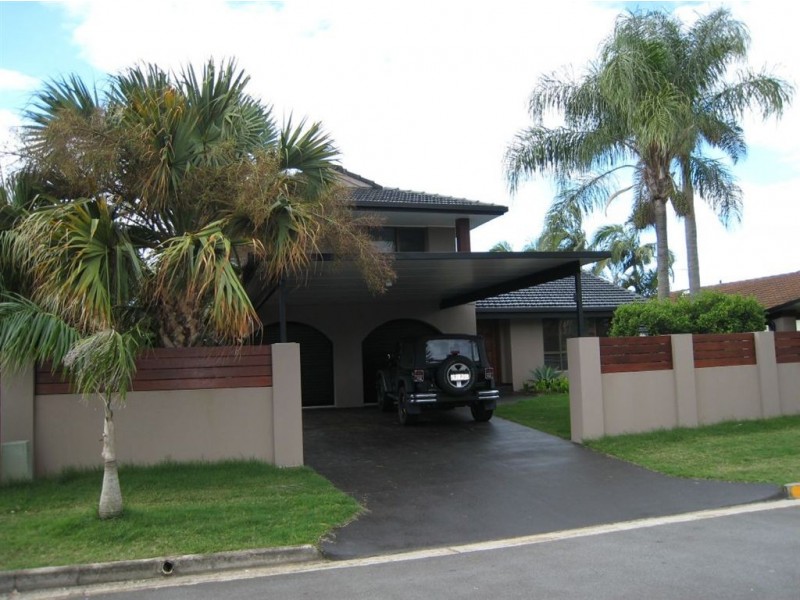 6 Sundowner Court, Mermaid Waters QLD 4218