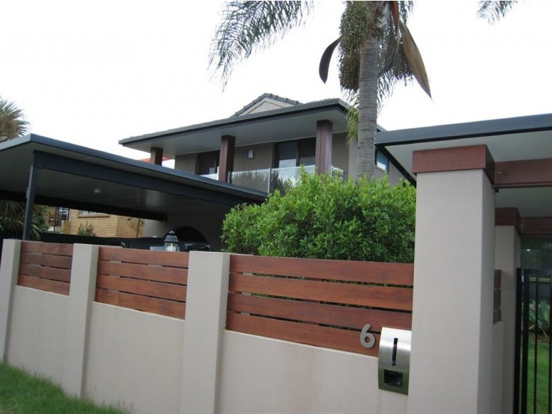 6 Sundowner Court, Mermaid Waters QLD 4218