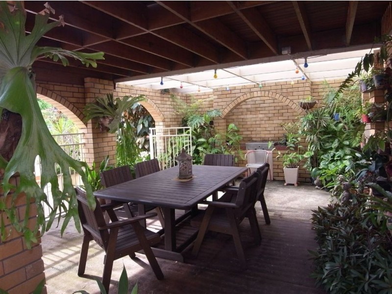 105 Regatta Parade, Southport QLD 4215